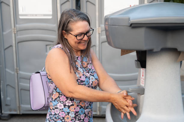 Best Luxury portable toilet rental  in Houston, TX